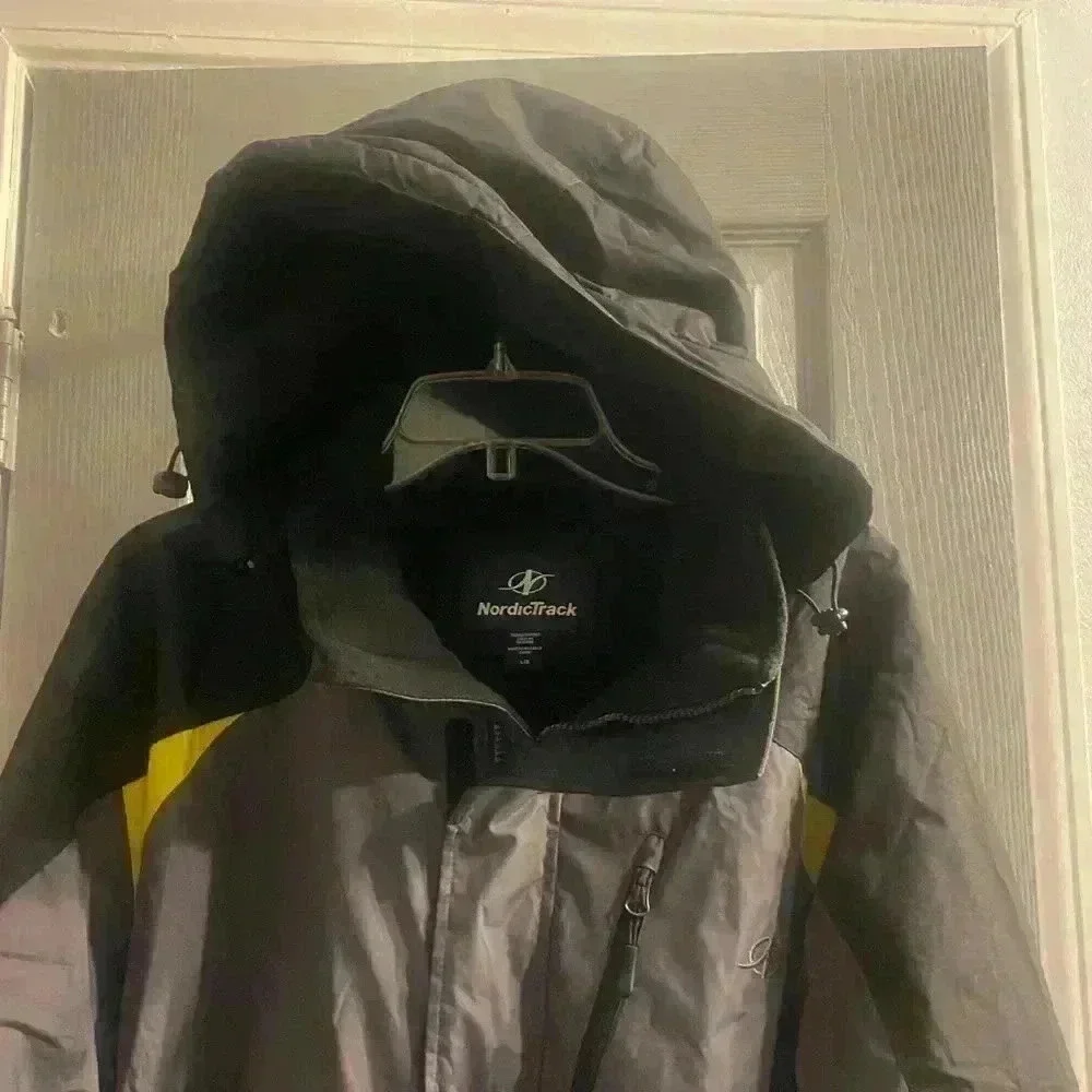 Mens NordiacTrack fleece lined jacket with adjustable hood front zipper size LG